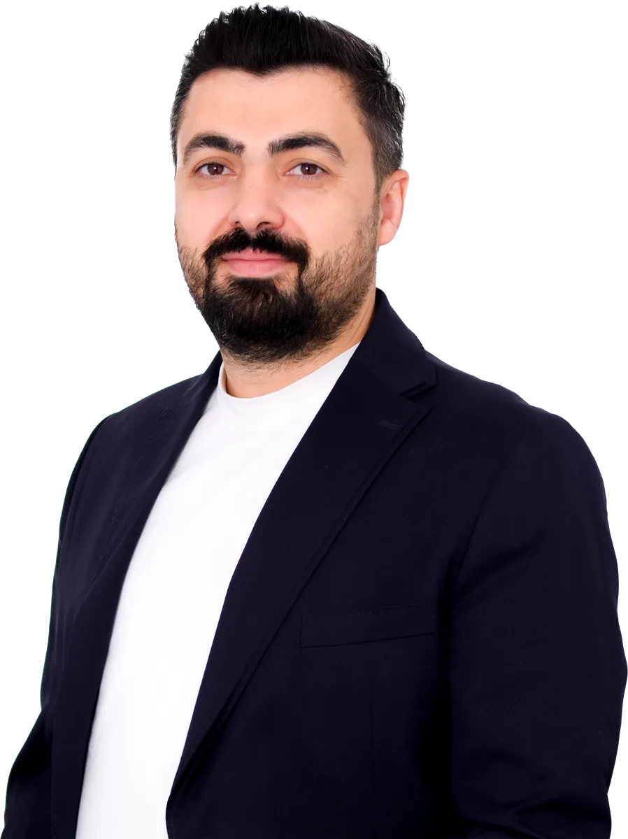 İbrahim Karaçomak, Соучредитель IKY GROUP